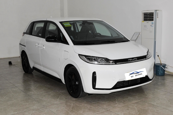 Veículo energético 5 lugares MPV Direção à esquerda 5 portas BYD D1 Veículo de luxo de alta velocidade