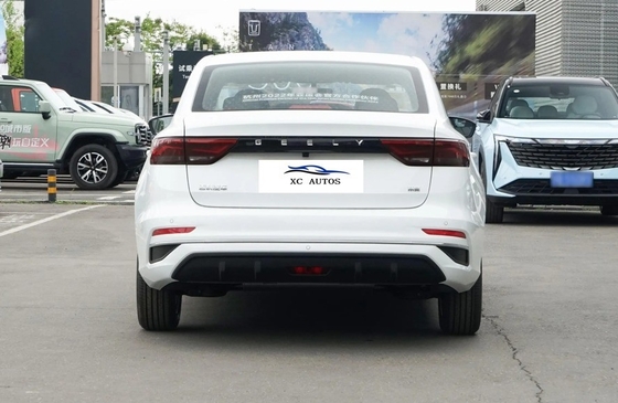 Geely Emgrand 2023 Gen4 Champion Edition 1.5LCVT Versão de luxo 4638*1820*1460 L*W*H mm