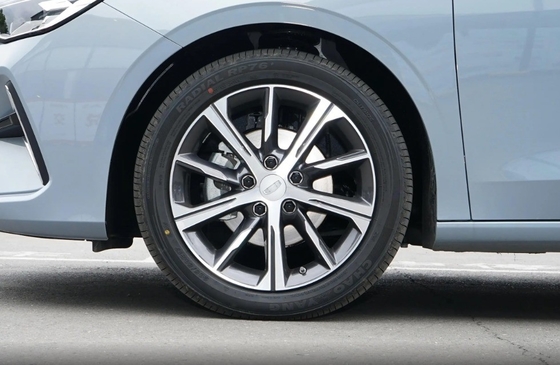 Geely Emgrand 2023 Gen4 Champion Edition 1.5LCVT Flagshp Versão 2500-3000mm Base de rodas