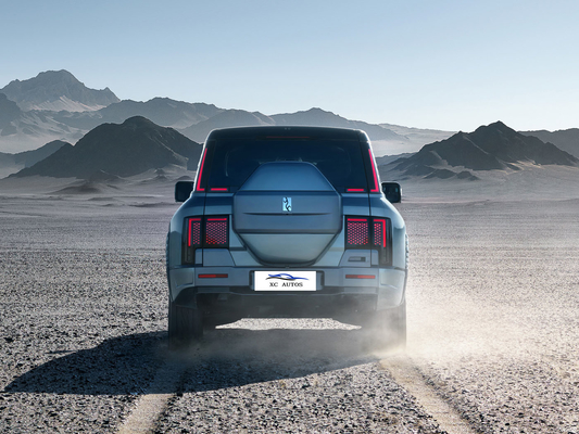 BYD Yangwang U8 Hybrid Car EV SUV Off-road Veículo de luxo para a emoção off-road