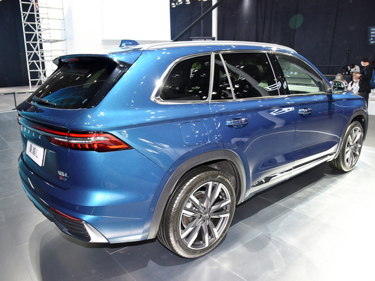 Veículos de alta velocidade de gasolina chinesa de luxo veículos de combustível Geely Monjaro Carros para SUV assentos 5