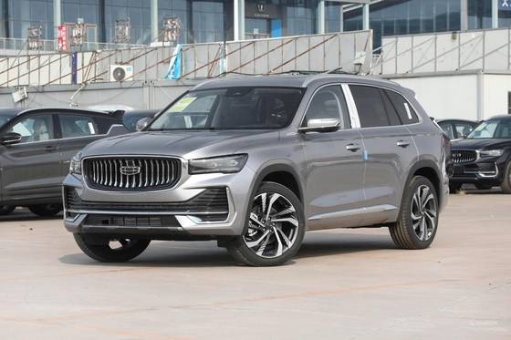 Veículos de alta velocidade de gasolina chinesa de luxo veículos de combustível Geely Monjaro Carros para SUV assentos 5