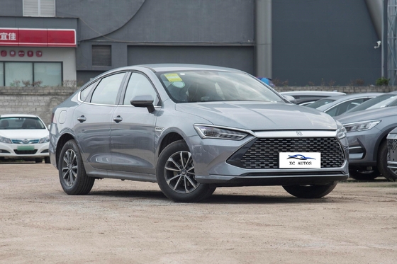 Veículos de energia usados Byd EV Qin Plus Carros fabricados com P de potência máxima de 150-200Ps