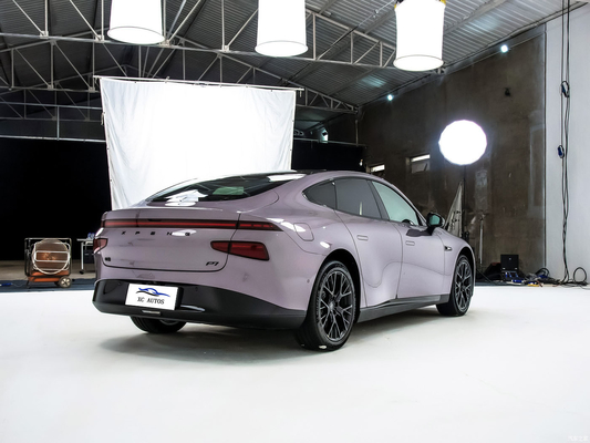 Xpeng P7 EV Sedan com volante multifunção e binário máximo Nm de 400-500Nm