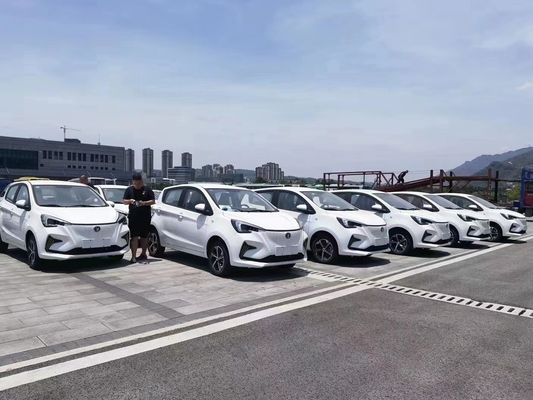 Volante multifunção 2023 Xpeng X9 Euro VI 4WD 7 lugares MPV Carro elétrico