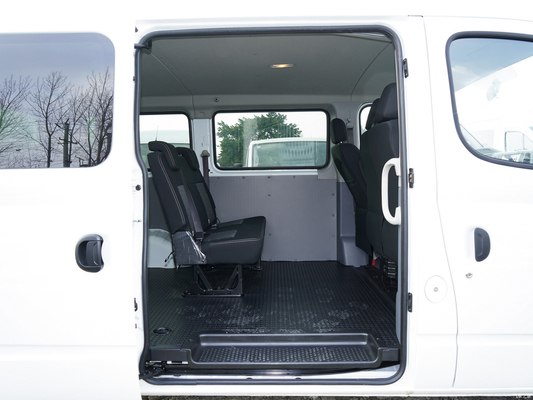 Grande Valor Maxus V80 Van de gasolina com farol LED e 108KW de potência do motor