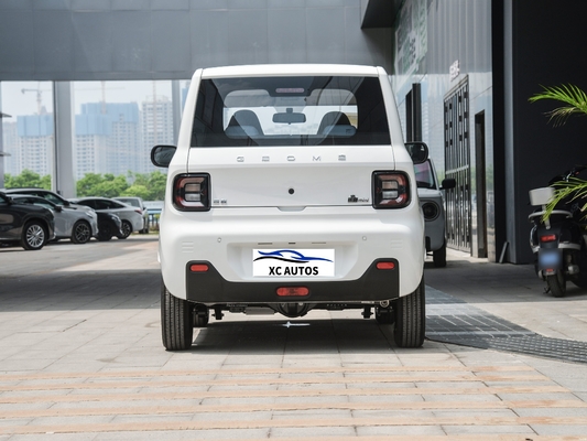 2024 Geely Panda Mini Carro Elétrico 4 lugares 200Km alcance Duplo Wish Bone Suspensão traseira