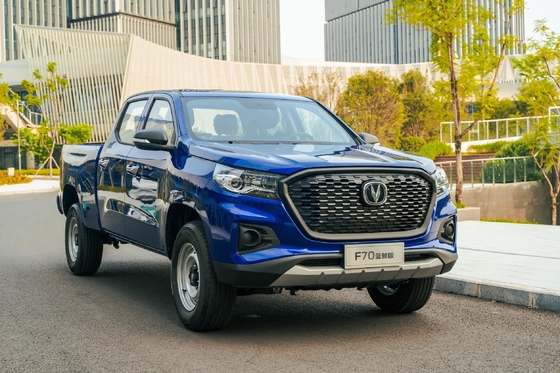 Changan Lantuozhe Automatic Pickup Truck Direção à esquerda com baixa quilometragem 1-25000 milhas