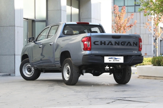 Changan Lantuozhe Automatic Pickup Truck Direção à esquerda com baixa quilometragem 1-25000 milhas