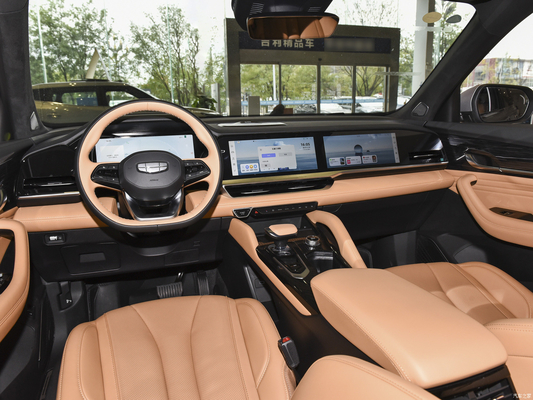 Geely Xingyue L Auto Zhiqin Veículo a gasolina A 2024 com volante multifunção