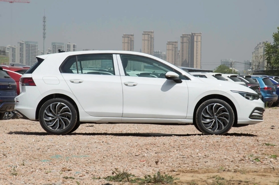 Veículo a gasolina Volkswagen Golf de segunda mão com transmissão de dupla embreagem seca e bom