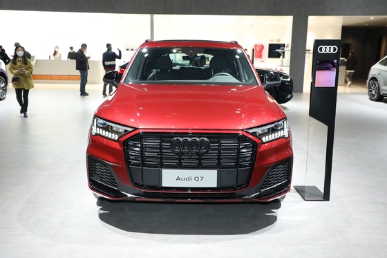 ESC Sistema Eletrônico de Controle de Estabilidade Sim 2024 Audi Q7 Automóvel Usado a Gasolina a Preços