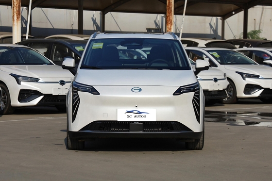 GAC AION Y Sedan EV Car Car elétrico com ecrã táctil e travão de estacionamento elétrico