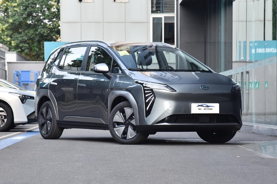 GAC AION Y Sedan EV Car Car elétrico com ecrã táctil e travão de estacionamento elétrico