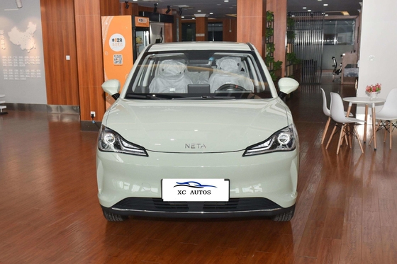Pure Electric Neta V Carro de 5 lugares com 400Km Long Endurance e Front 4 Rear 4 Radar