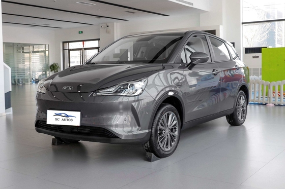 Pure Electric Neta V Carro de 5 lugares com 400Km Long Endurance e Front 4 Rear 4 Radar