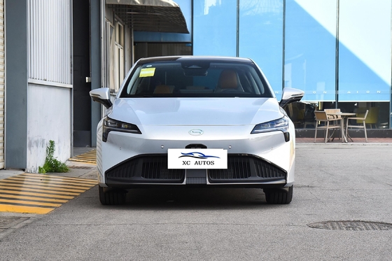 4 portas 5 lugares AION Carro usado Carro elétrico com direção esquerda e teto solar