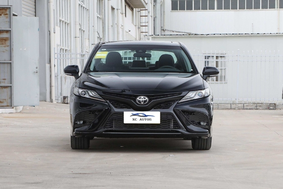 Agosto 2024 Iluminação de alta velocidade NIO ET5 Sedan EV Carro com sistema de direção elétrica