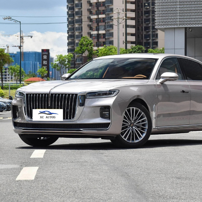 Veículos Hongqi H9 690km Long Range Quatro lugares SUV elétrico Carro com touch screen