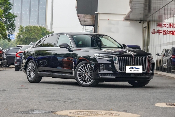 Veículos Hongqi H9 690km Long Range Quatro lugares SUV elétrico Carro com touch screen