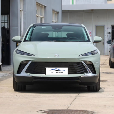 Buick E4 SUV de 5 portas e 5 lugares com estrutura avançada da carroceria e tipo de energia de gasolina