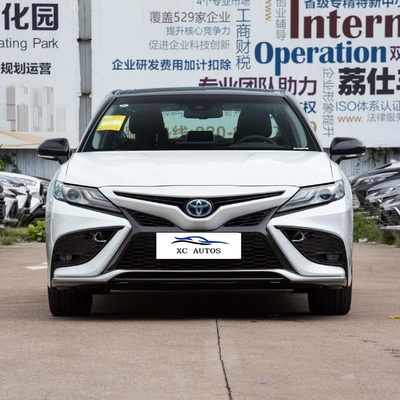 2024 Toyota Camry Touch Screen Veículo a gasolina para adultos em Dubai