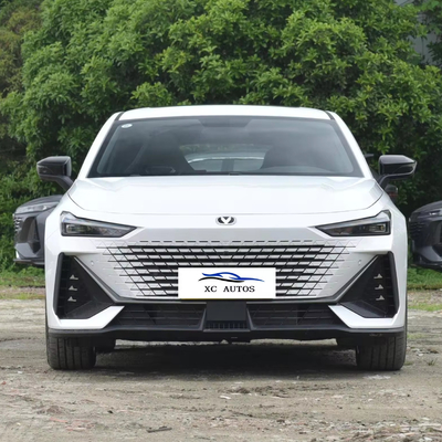 Changan UNI V iDD 1.5t híbrido A combinação perfeita de eficiência e desempenho