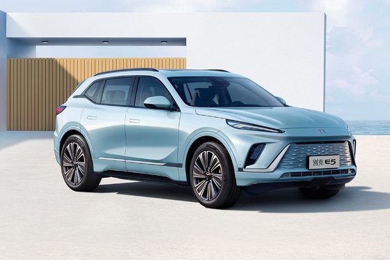 Buick E5 Silver Long Range 620KM SUV de alta velocidade Carros elétricos usados com estrutura de carroceria