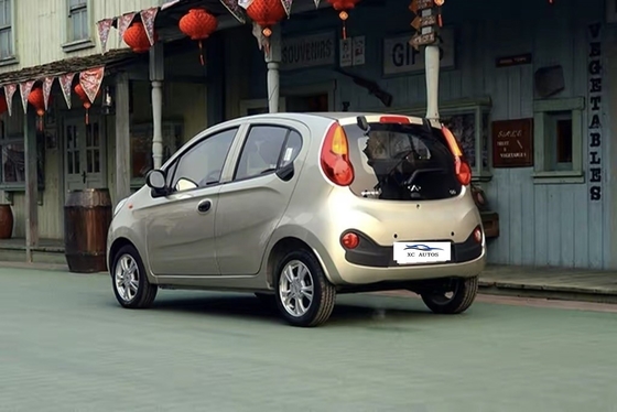 Chery QQ 2023 Carro Elétrico de Cidade com Assento do Motorista Ajustável Design de 5 portas e 5 assentos