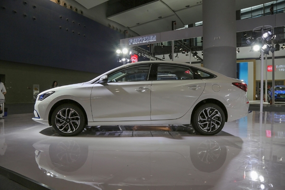 Grande Valor Changan EADO EV 460 Carro Elétrico EV Sedan 5 portas 5 lugares Estrutura do corpo