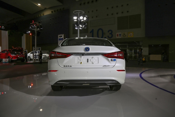 Grande Valor Changan EADO EV 460 Carro Elétrico EV Sedan 5 portas 5 lugares Estrutura do corpo