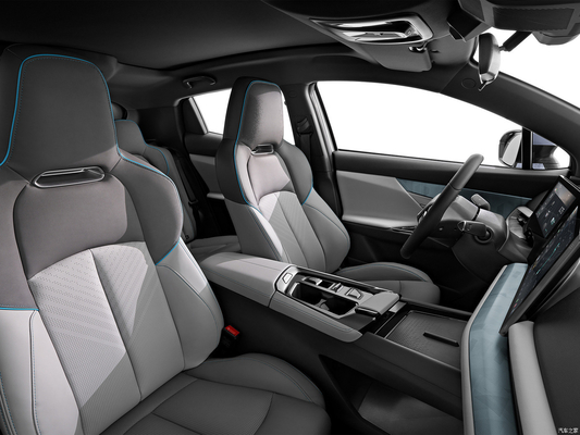 Changan Unit-t 1,5 t Crossover a gasolina L*W*H mm 4535*1870*1565 Potência máxima 150-200PS