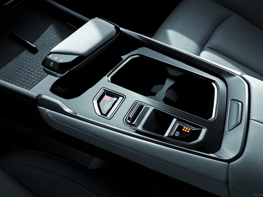 Changan Unit-t 1,5 t Crossover a gasolina L*W*H mm 4535*1870*1565 Potência máxima 150-200PS