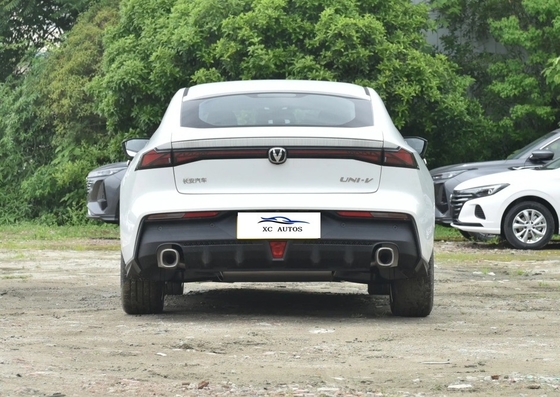 CHANGAN UNI-V ver. Carro compacto 1.5T 188hp L4 hatchback de 5 portas 5 lugares 7 velocidades DCT de dupla embreagem