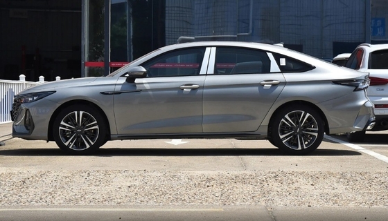 2023 Chery ARRIZO 8 Chi Carro Compacto gasolina 7 velocidades dupla embreagem 2.0T 254hp L4 Feito