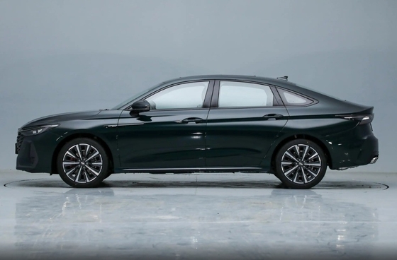 Chery 2023 ARRIZO 8 Yu Veículo a gasolina 2.0T 254hp FWD 7-velocidade dupla embreagem 4-porta 5-assento