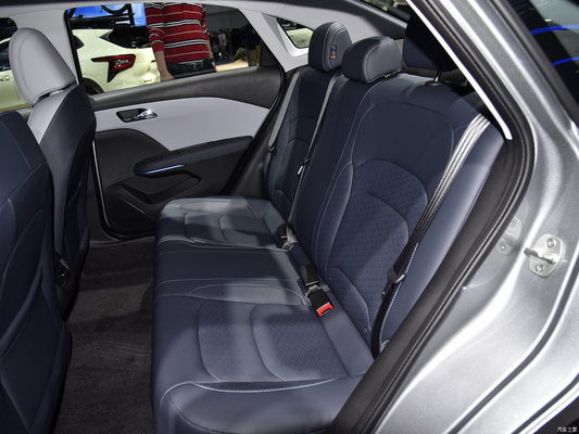 Grande Valor Chevrolet Monza 1.5L gasolina gasolina carro sedã 5 portas 5 lugares assentos de couro