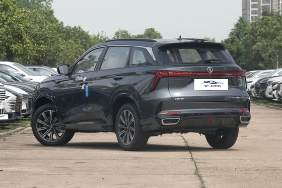 Chongqing CHANGAN CS75 PLUS SUV compacto a gasolina 2023 3a geração Automático Deluxe Ver. 1.5T 188hp L4 farol LED