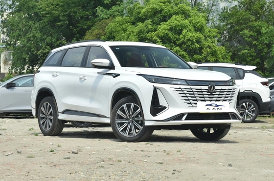 Automático Versão Exaltada 1.5T 188hp L4 Petróleo SUV compacto CHANGAN CS75 PLUS 2023 3a geração