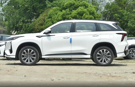 Automático Versão Exaltada 1.5T 188hp L4 Petróleo SUV compacto CHANGAN CS75 PLUS 2023 3a geração
