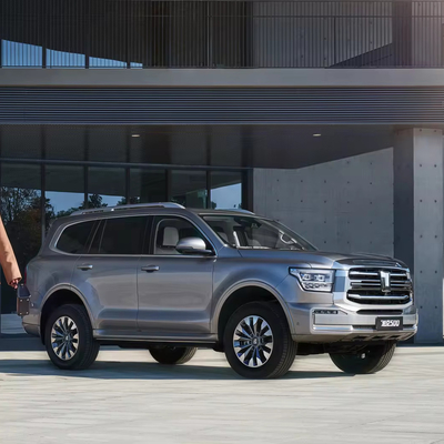 Assentos de couro de grande valor Great Wall TANK500 SUV de combustível Veículo todo-o-terreno R18 Tamanho do pneu