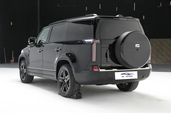SUV de tamanho médio com veículo elétrico 4WD de motor duplo 4 cilindros e caixa de velocidades única