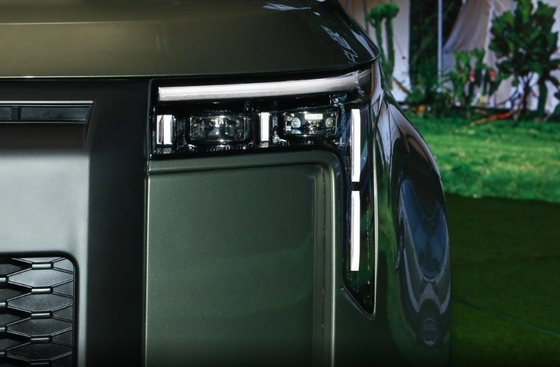 Experimente o futuro da condução com o ROX 01 REEV 2023 AWD SUV de 6 lugares de tamanho médio