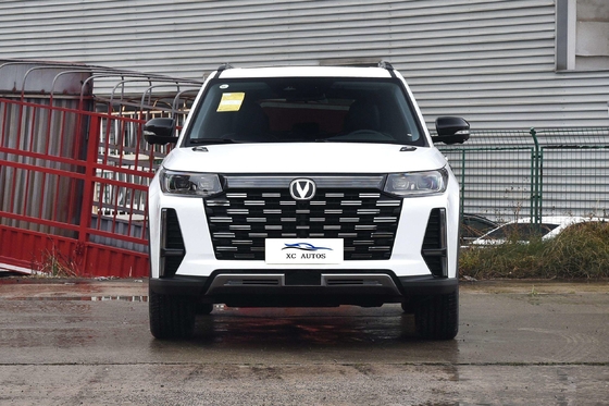 Carros usados de gasolina Changan CS95 com assentos de couro de 5 portas e 5 assentos