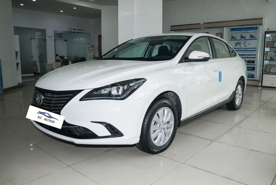 Torque máximo Nm 200-300Nm 4 cilindros Chang'an Eado EV460 Zhixing versão de táxi Fosfato de ferro de lítio