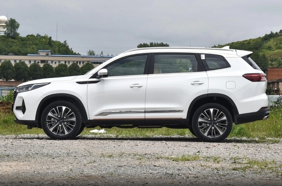Assentos de couro Euro IV Padrão de emissões TIGGO 8 SUV de médio porte 2024 Champion 390T 4WD Peak Carro a gasolina de 7 lugares