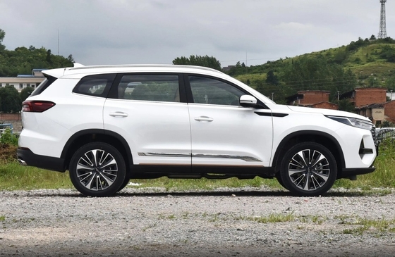 Assentos de couro Euro IV Padrão de emissões TIGGO 8 SUV de médio porte 2024 Champion 390T 4WD Peak Carro a gasolina de 7 lugares