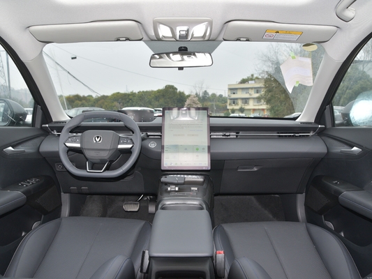Changan EADO 1.5T GDI DCT Sedan de Direção Esquerda 4 portas 5 lugares Carro a gasolina no mercado