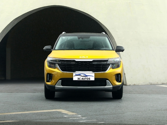 Kia Seltos 2023 SUV com caixa de velocidades de 7 velocidades de embreagem dupla e suspensão traseira de feixe de torção