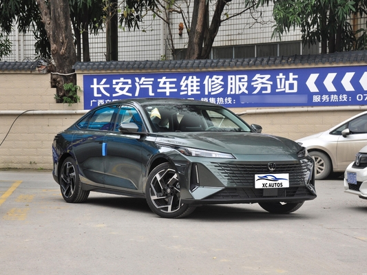 Changan Yida Sports Car 2023 AWD Automóvel usado a gasolina com volante multifunção